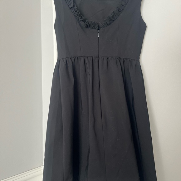 French Connection well made new dress never work size small - Picture 2 of 4